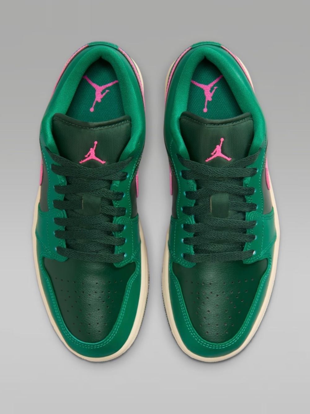 Nike Air Jordan 1 Low - Picture 4 of 12